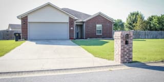16 Lakeside Drive 16 Lakeside Drive Photo Gallery 1