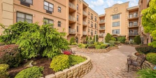 8915 BERGENWOOD AVE 8915 BERGENWOOD AVE Photo Gallery 1