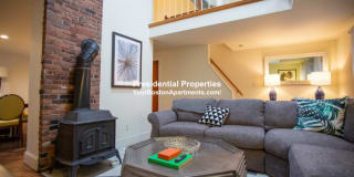 20 Ellwood St. 20 Ellwood St. Photo Gallery 1