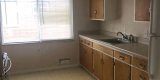 2150 Evansdale Upper 2150 Evansdale Upper Photo Gallery 1