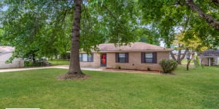 2403 Yorkshire Circle Southwest 2403 Yorkshire Circle Southwest Photo Gallery 1