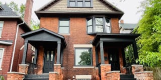 4727 Trumbull 4727 Trumbull Photo Gallery 1