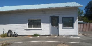 390 NW Scenic Dr 390 NW Scenic Dr Photo Gallery 1