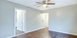 1116 E Park Ave 1116 E Park Ave Photo Gallery 1