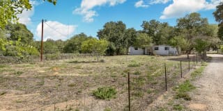 205 CROSSCREEK DR 205 CROSSCREEK DR Photo Gallery 1
