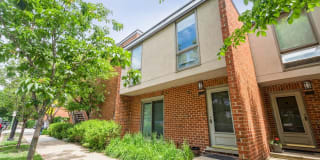 2103 N Larrabee Street 2103 N Larrabee Street Photo Gallery 1