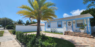 6211 Lake Avenue 6211 Lake Avenue Photo Gallery 1