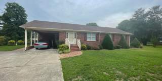 606 Davis Ave 606 Davis Ave Photo Gallery 1