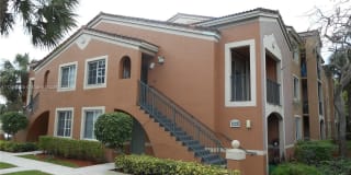 7910 N Nob Hill Rd 7910 N Nob Hill Rd Photo Gallery 1