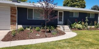 1335 E Maplewood Dr. 1335 E Maplewood Dr. Photo Gallery 1