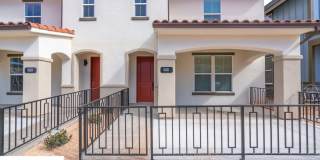 694 W Claystone Dr 694 W Claystone Dr Photo Gallery 1