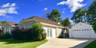1631 ASHMOOR DR W 1631 ASHMOOR DR W Photo Gallery 1