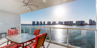 18100 N Bay Rd 18100 N Bay Rd Photo Gallery 1