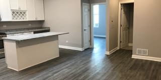 59 S LaSalle Apt # 2 59 S LaSalle Apt # 2 Photo Gallery 1