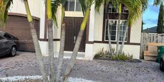 18302 SW 152nd Ct 18302 SW 152nd Ct Photo Gallery 1