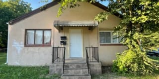 1300 East Division Street - A 1300 East Division Street - A Photo Gallery 1