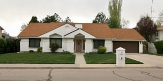 4055 N Cove Drive 4055 N Cove Drive Photo Gallery 1