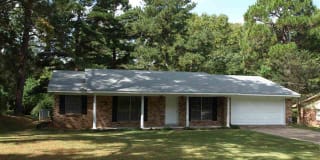 804 DOGWOOD DR 804 DOGWOOD DR Photo Gallery 1