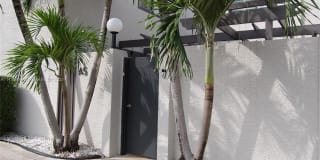 4722 SW 67th Ave 4722 SW 67th Ave Photo Gallery 1