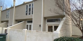 2425 E End Row (Cordova) 2425 E End Row (Cordova) Photo Gallery 1