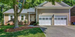 2022 Warwickshire Drive 2022 Warwickshire Drive Photo Gallery 1