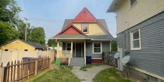 3241 N DETROIT 3241 N DETROIT Photo Gallery 1