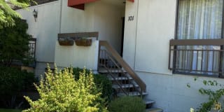 1110 E Wilson Ave #101 1110 E Wilson Ave #101 Photo Gallery 1