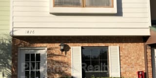 1876 Avenue Q SW 1876 Avenue Q SW Photo Gallery 1