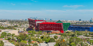 838 N Doheny Dr 838 N Doheny Dr Photo Gallery 1