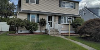 18 Donna Dr 18 Donna Dr Photo Gallery 1