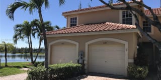 4119 Crystal Lake Dr 4119 Crystal Lake Dr Photo Gallery 1