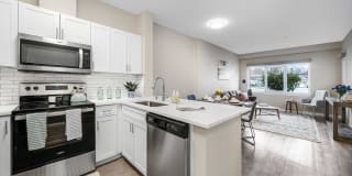 AMLI Bellevue Park AMLI Bellevue Park Photo Gallery 1