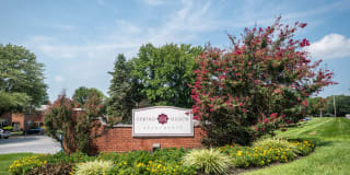 Spring Manor Apartments Spring Manor Apartments Photo Gallery 1