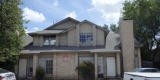 7518 Oak Chase 7518 Oak Chase Photo Gallery 1