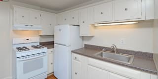 Apartments at Remington Pond Apartments at Remington Pond Photo Gallery 1