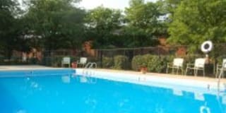 Ivy Knoll Apartments Ivy Knoll Apartments Photo Gallery 1