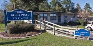 Berry Pines Apartments Berry Pines Apartments Photo Gallery 1