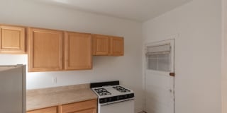 6822 N Wayne 6822 N Wayne Photo Gallery 1