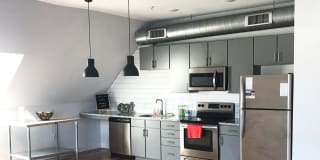 805 W Lofts 805 W Lofts Photo Gallery 1