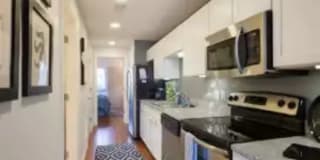 Hilltop House Apartments Hilltop House Apartments Photo Gallery 1