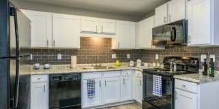 DLP Pelican Pointe Apartments DLP Pelican Pointe Apartments Photo Gallery 1