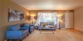 Lakeside Apartments Lakeside Apartments Photo Gallery 1