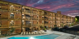 THE APARTMENTS AT PALMETTO COMPRESS THE APARTMENTS AT PALMETTO COMPRESS Photo Gallery 1