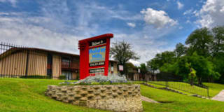 Holiday Hills I Holiday Hills I Photo Gallery 1
