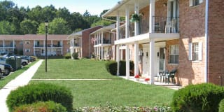 Holly Court Holly Court Photo Gallery 1