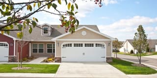 Redwood Avon Lake Redwood Avon Lake Photo Gallery 1
