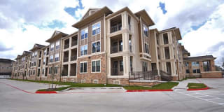 2121 Ella 2121 Ella Photo Gallery 1
