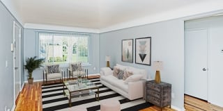 Metropolitan 13 Metropolitan 13 Photo Gallery 1