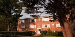 Colonial Village Apartments Colonial Village Apartments Photo Gallery 1