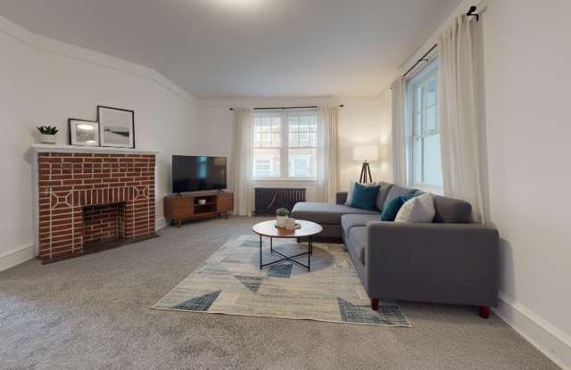 Cozy renovated 3 Bedroom 1 bath